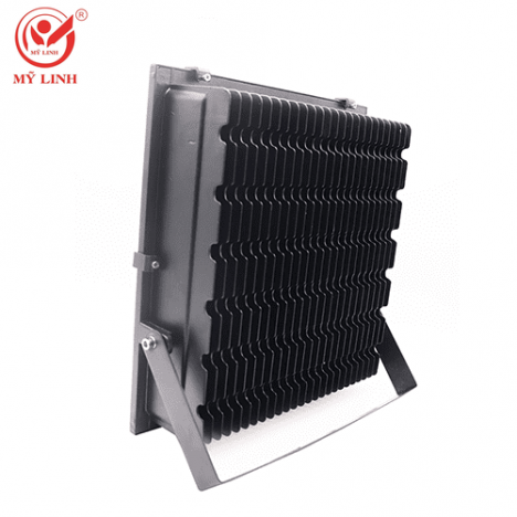 Đèn led pha Mỹ Linh 200w chip led SMD