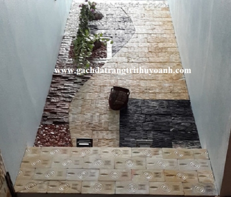 Đá răng lược đen ốp lát trang trí quán cafe