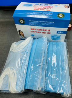 Khẩu trang y tế 4 lớp, hàng chất lương cao dày và quai dập chắc chắn