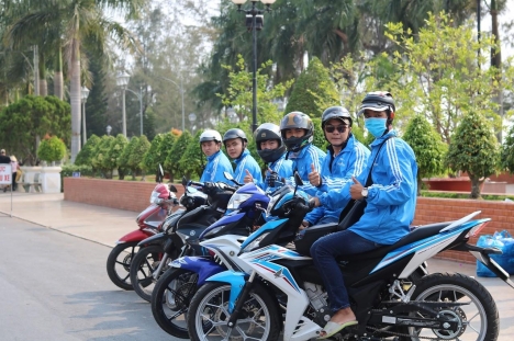 Shipper Long Xuyên An Giang chuyên giao đồ ăn