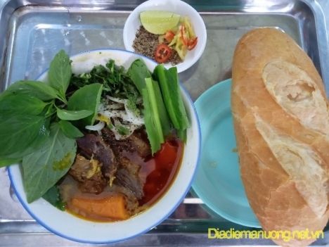 Quán Hủ Tiếu Bò Kho Ngon Bình Tân