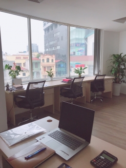 Cho thuê chỗ ngồi với đầy đủ nội thất tại Cầu Giấy