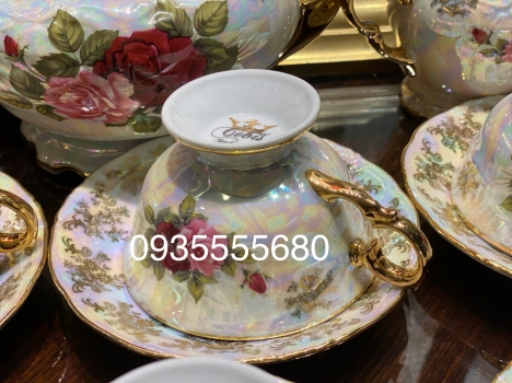 Giao lưu bộ chén hàng ý