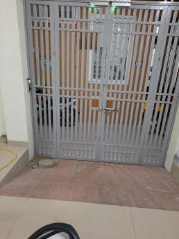 Khoá cửa vân tay . Thiết bị trống trộm – Còi báo động