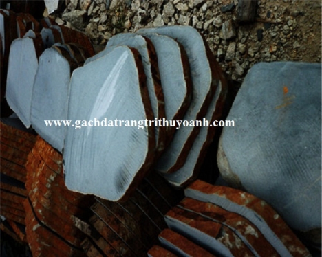 Đá thớt lát sân vườn