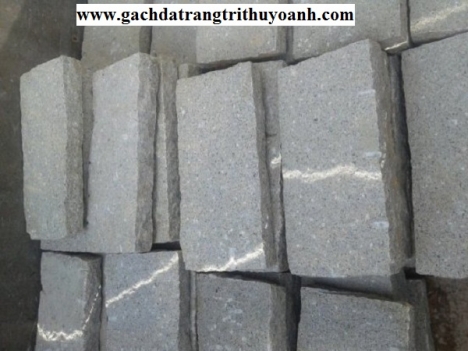 Đá phước hào lát sân vườn