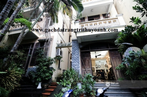 Đá bóc đen tự nhiên