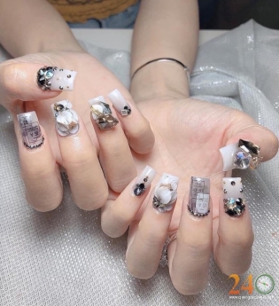 Tiệm Làm Nail, Nối Mi Đẹp Quân Tân Phú