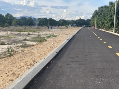 BÁN NHANH LÔ ĐẤT CAM THÀNH BẮC, CAM LÂM. PHÙ HỢP ĐẤT Ở ĐƯỜNG NHỰA 6M GIÁ CHỈ 2TR2/M2
