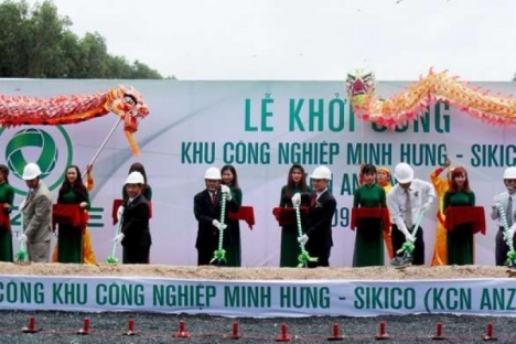 Bán gấp lô đất ngay 2300m2  KCN SIKICO dân cư đông đúc .