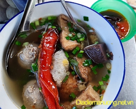 Quán Hủ Qua Cà Ớt, Bánh Tầm Bì, Gỏi Cuốn Ngon Quận 5