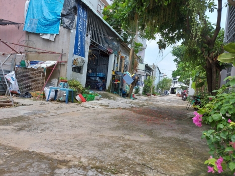 Đất mùa dịch: 80m2 (5,4x15) Q.9, 2.85 tỷ
