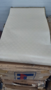 Thanh lý kho GIẤY DÁN TƯỜNG CỦA ĐỨC với giá rẻ