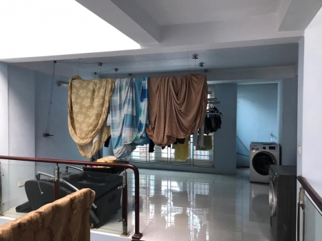 Bán nhà liền kề ngõ 603 Lạc Long Quân ngõ to rộng thông với đường Võ Chí Công