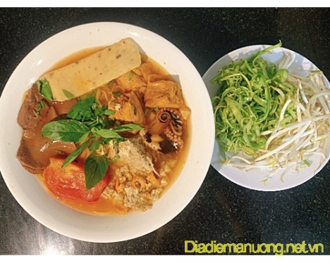Quán Bún Riêu Ngon Quận 8