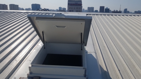 3 gợi ý để lựa chọn cửa lên mái phù hợp