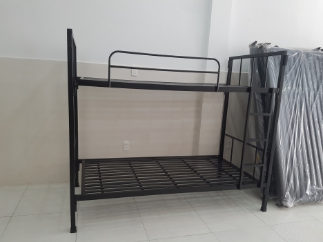 Giường tầng Sắt Giá Rẻ Tại Thủ Đức có bàn viết bảo hành 2 năm