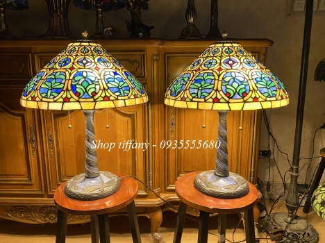 Giao lưu đôi đèn mỹ hàng mới về hoạ tiết tân cổ.