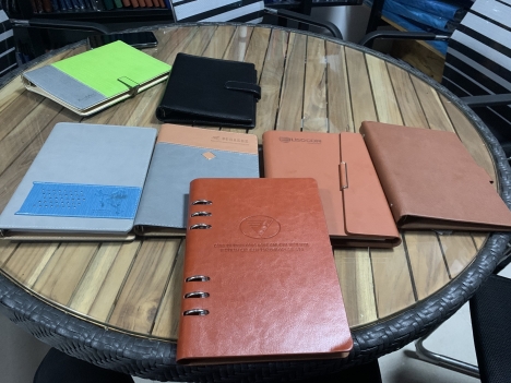 Các loại sản phẩm BÌA DA, ĐỒ DA của Đăng Nguyên