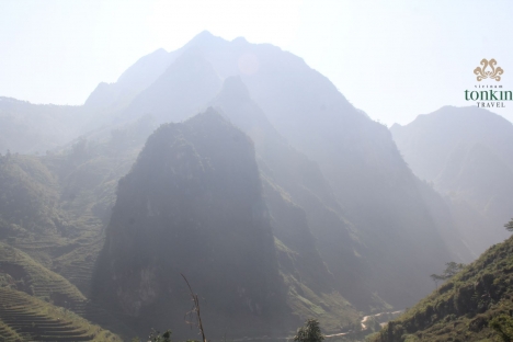 Tour Du Lịch Sông Nho Quế Cao Nguyên Đá Đồng Văn