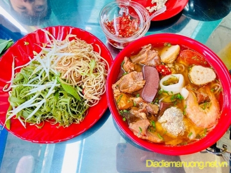 Quán Mì Cay, Bún Cay, Bún Riêu Hải Sản Ngon Quận 10