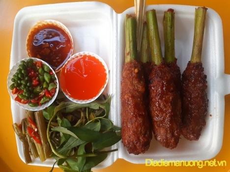 Quán Nem Bò Nướng Sả Ngon Quận 10