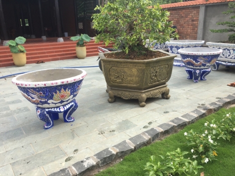 Chậu hoa chân quỳ dán sành sứ , chậu hoa cao cấp, chậu hoa đẹp
