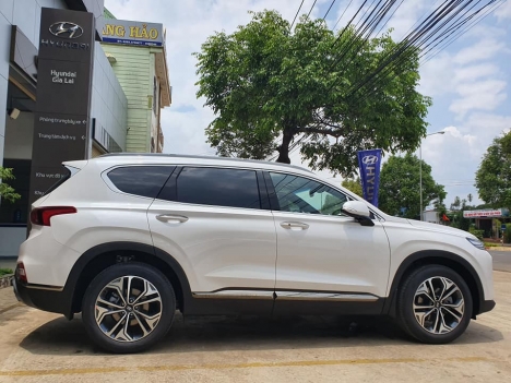 Hyundai Santafe 2.2D Đặc biệt màu trắng liên hệ ngay!!!