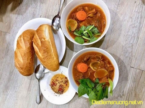 Quán Bánh Mì Bò Kho, Nui Xào Bò, Mì Xào Bò Ngon Quận 8