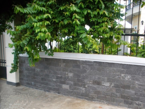 Đá tự nhiên, đá bóc đen, đá ốp tường ngoài trời, đá ốp tường mặt tiền