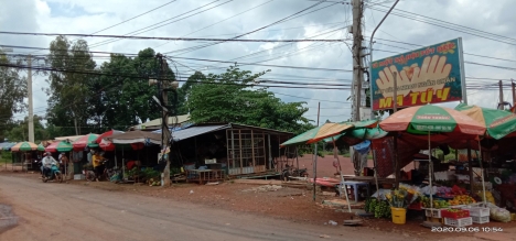 Bán gấp lô đất ngay chợ 1000m2 bán rẻ có 200tr ah