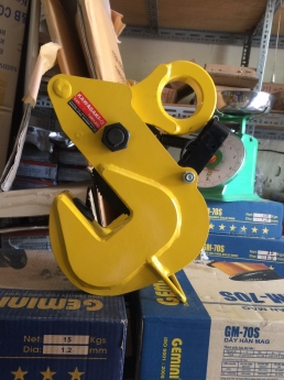 kẹp tôn ngang 5 tấn kawasaki giá rẻ nhất