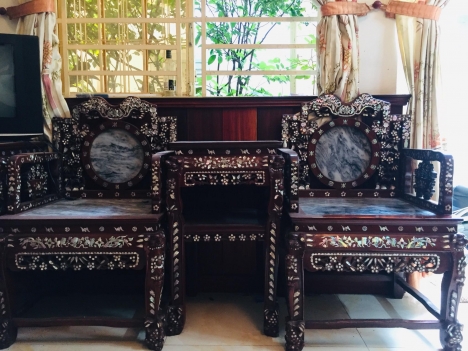 Cần Bán Bộ bàn ghế  gỗ salon  - Còn 1 bộ duy nhất mỗi bộ