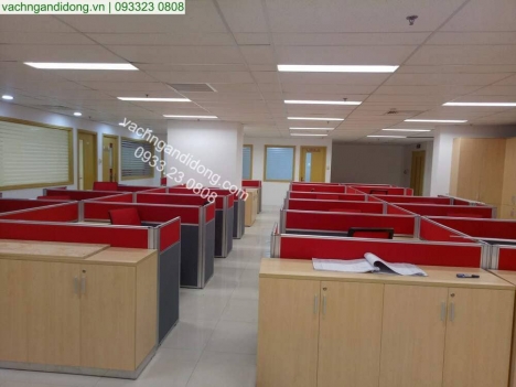 vách ngăn bàn làm việc 28