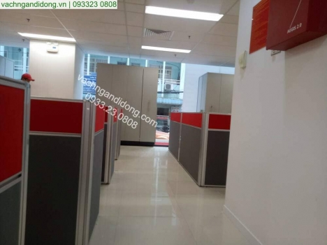 vách ngăn bàn làm việc 28