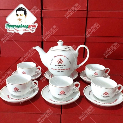 Top 3 Bộ Bình Trà Bát Tràng Chỉ Vàng Dùng Làm Quà Tặng