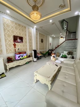 Bán gấp nhà phố chính chủ giá rẻ 1trệt 3lầu 52m2 trong KDC Hồng Long sổ hồng riêng Thủ Đức