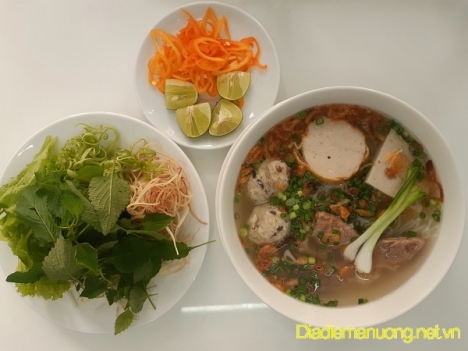Quán Hủ Tiếu Nam Vang, Bún Mọc Ngon Quận 10