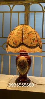 Giao lưu em đèn sứ cổ của bỉ hàng thửa