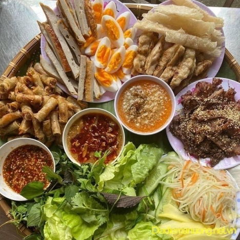 Quán Nem Nướng Ngon Quận 5