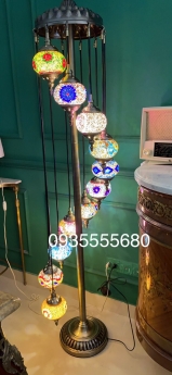 Giao lưu vài em đèn sàn và đèn bàn cao cấp