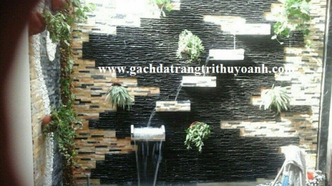 Tiểu cảnh sân vườn trang trí bằng đá suối tự do