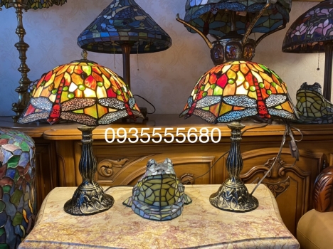 Đèn phòng ngủ tiffany hoạ tiết chuồn