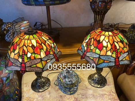 Đèn phòng ngủ tiffany hoạ tiết chuồn