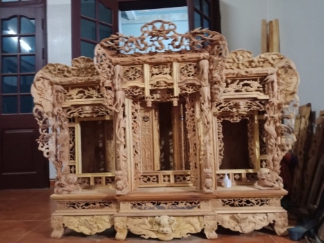 Khám thờ sơn son thếp vàng bạc phun phủ bóng