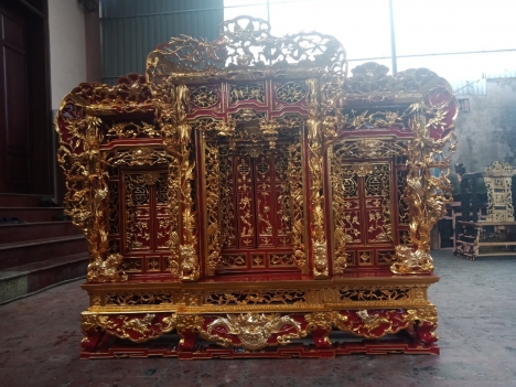 Khám thờ sơn son thếp vàng bạc phun phủ bóng