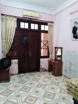 Bán gấp nhà đẹp phố Phú Thượng cực kỳ hiếm 40,7m2 x 3,5 tẫng 3,3m, giá 3 tỷ 050