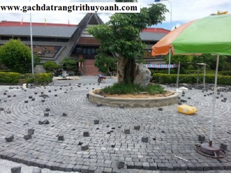 Đá lát sân vườn