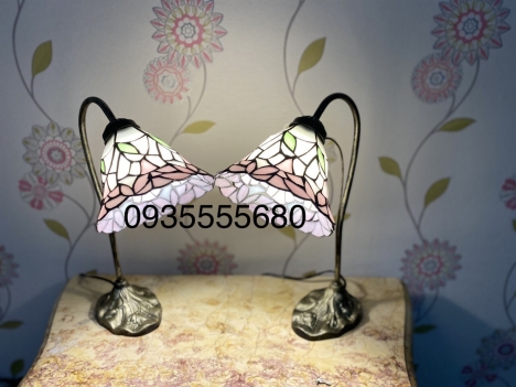 Giao lưu đôi đèn tiffany hoa loa kèn