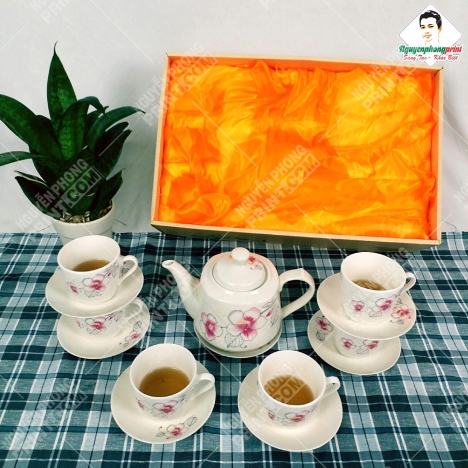 Bình Trà Thương Hiệu Pleiku Gia Lai - Logo Bền Đẹp Không Tróc